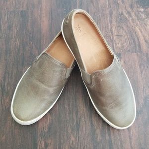 frye dylan slip on